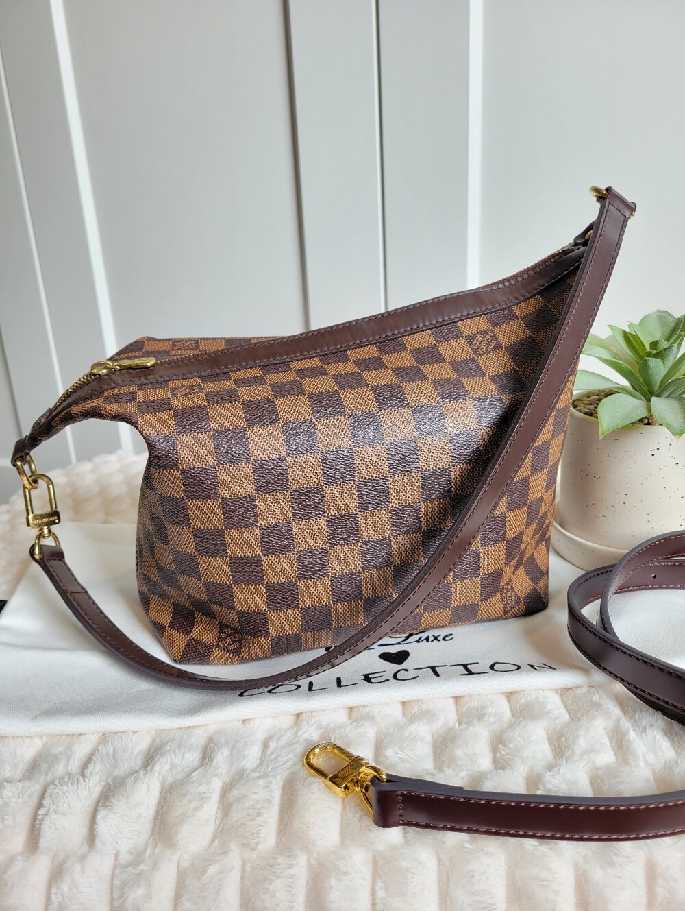 Louis Vuitton Illovo MM Brown Damier Ebene Shoulder Bag/ Satchel - Picture 9 of 17